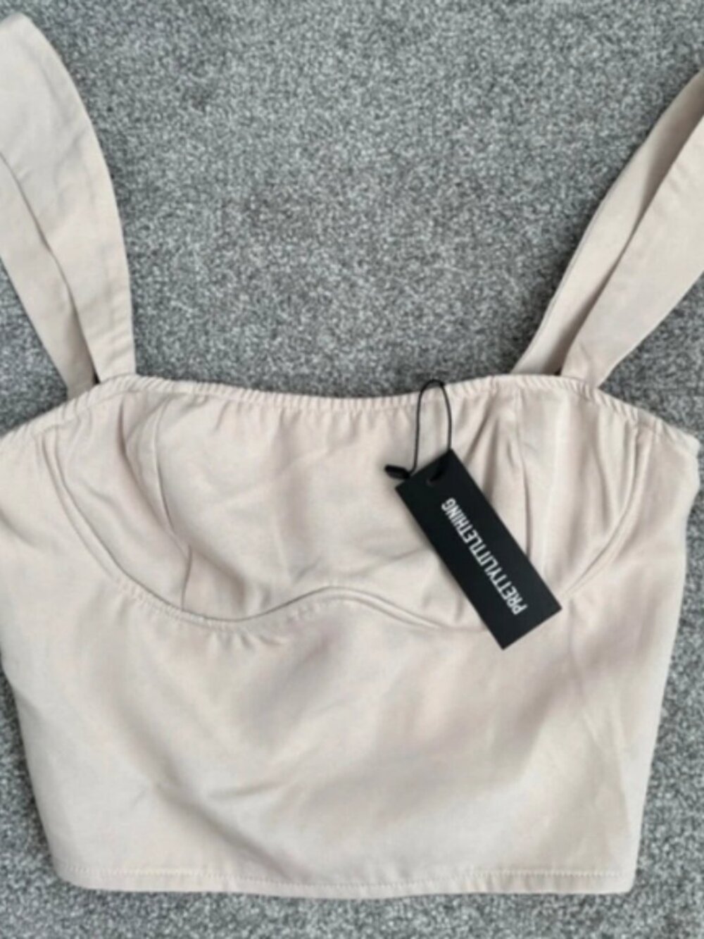 Sweet beige camisole dress set - Picture 2 of 3